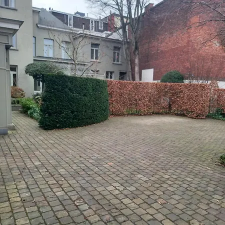 Dujardin Bed & Breakfast 4*